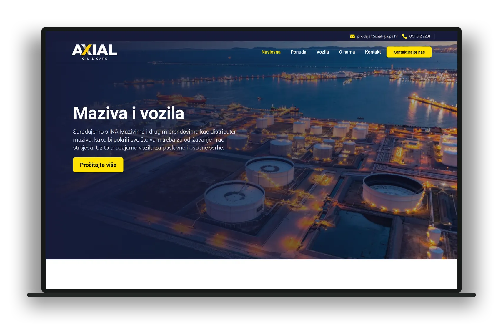 Naslovna stranica Axial Grupa prikazana na laptopu